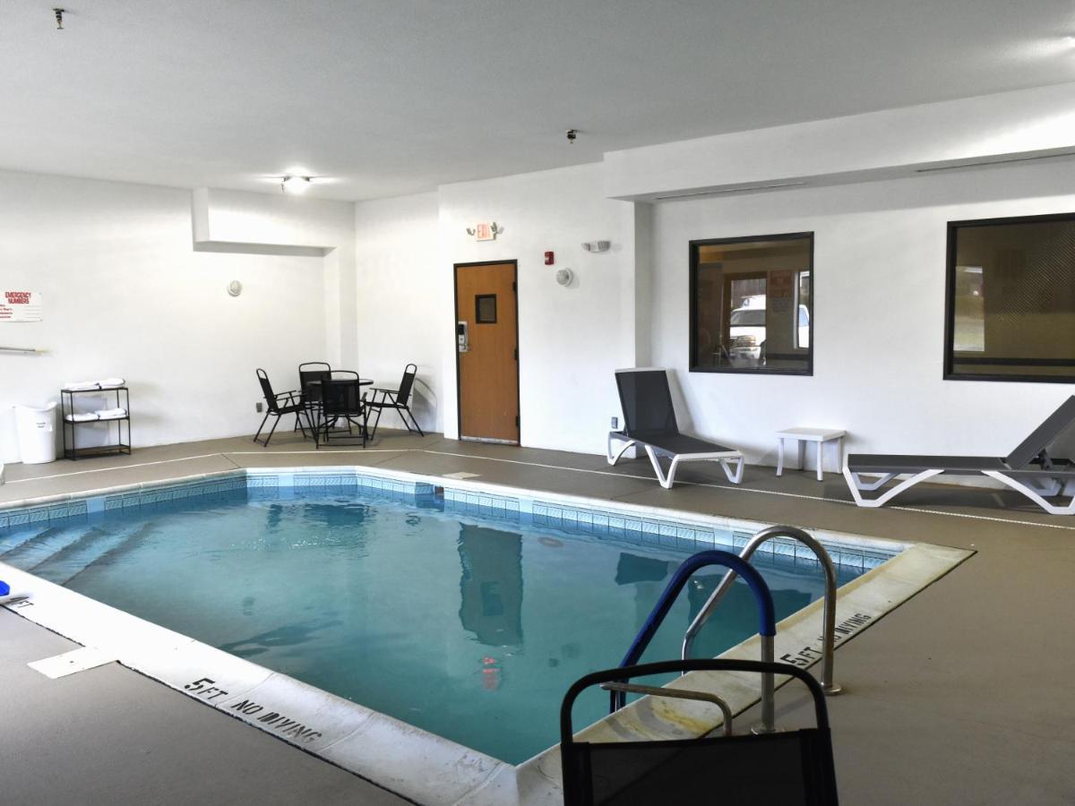 Quality Inn & Suites Brooks Louisville South Exterior foto